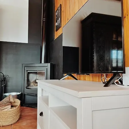 Cel I Fusta Apartment *
