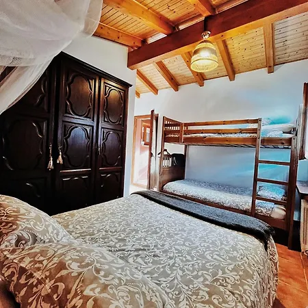 Cel I Fusta Apartment *